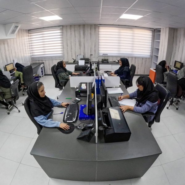 شرکت ایمن کیا صنعت